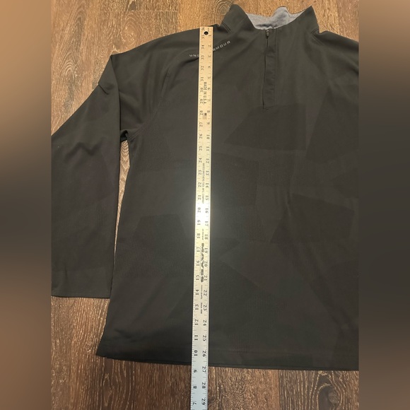 Under Armour Women 1/4 Zip Lightweight Black Pullover Top Running Hiking Walking - Picture 7 of 8